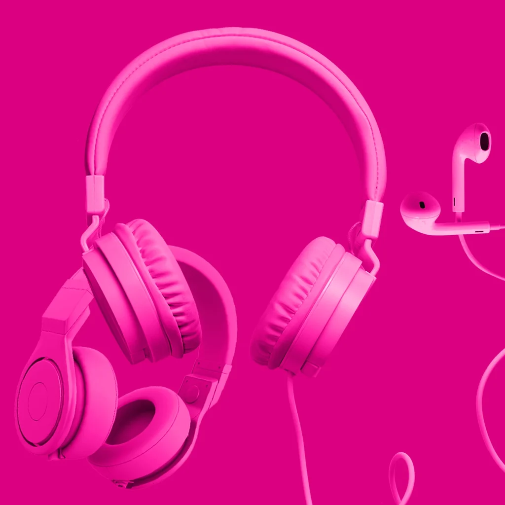 RYE0404_Infographics_Headphones Floating headphones and headsets in a pink haze against a bright pink backdrop